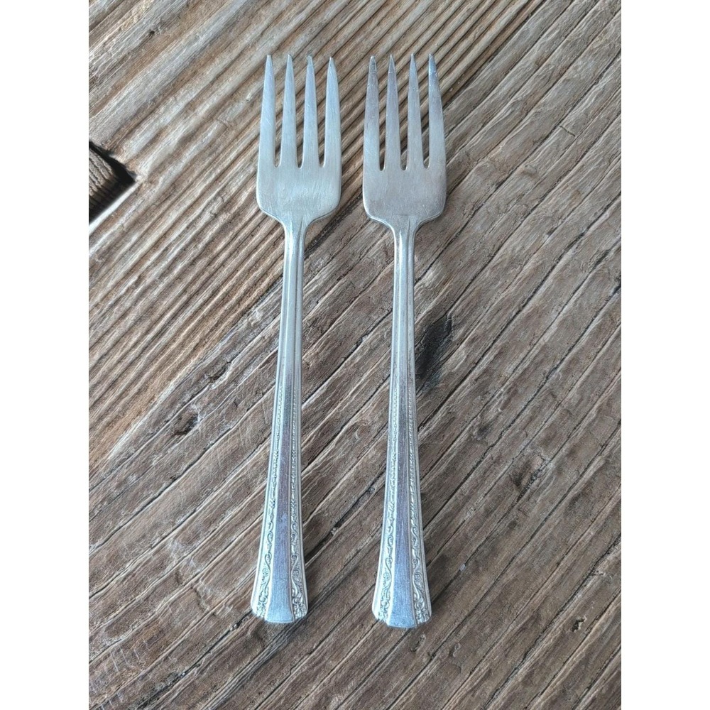 Rogers International Deluxe Silverplate  Gracious Salad Fork 6.5" Set Of 2